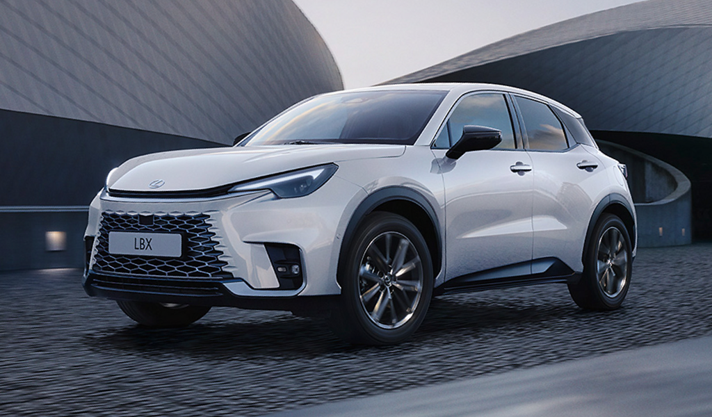 NUOVO LEXUS LBX