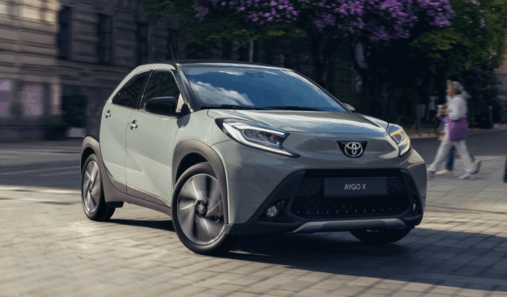 TOYOTA AYGO X