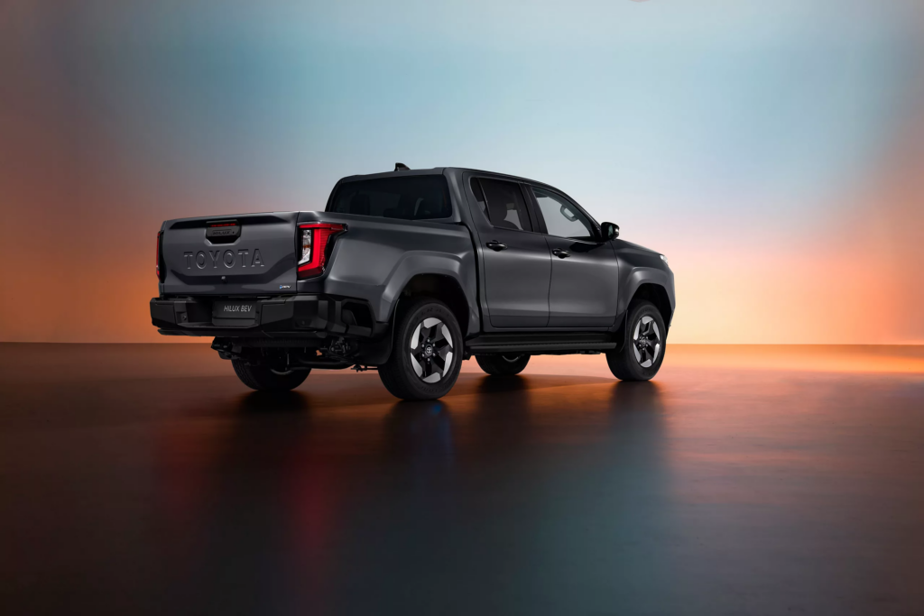 2025toyotahiluxbevhero18 1